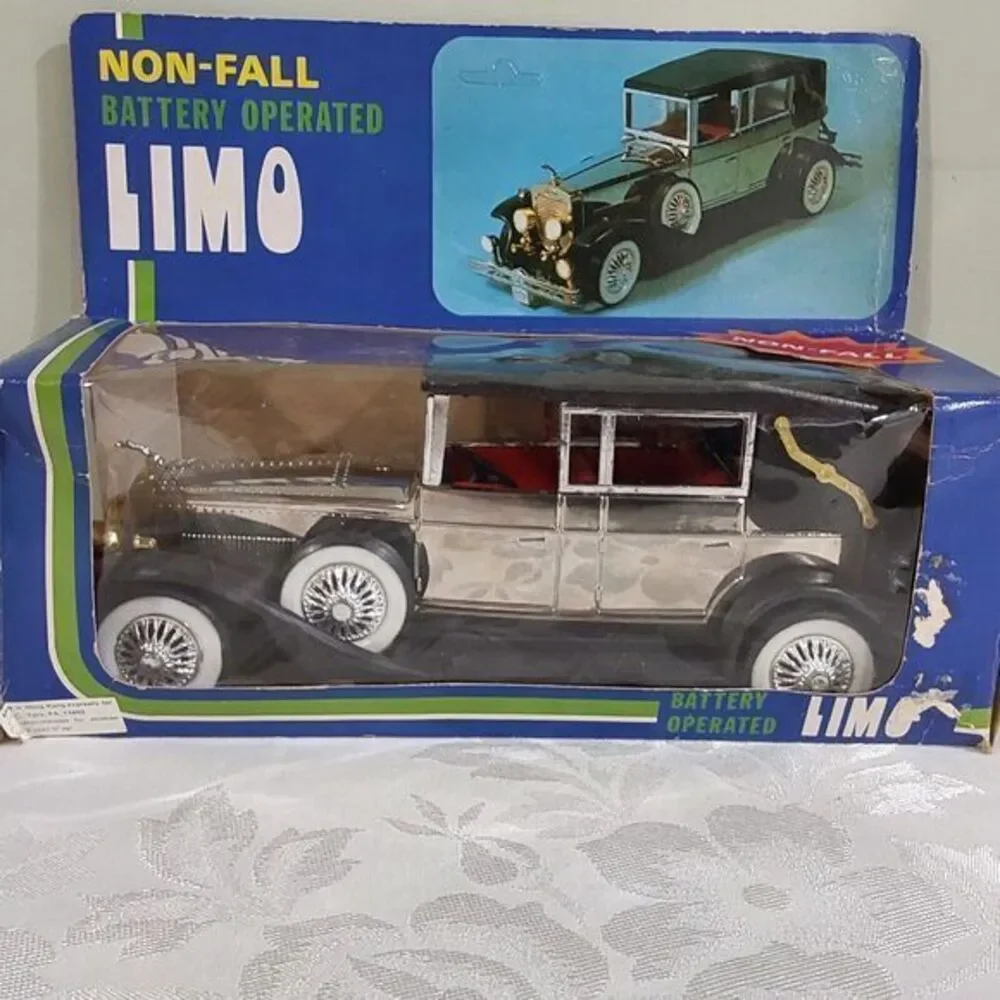 1930s LINCOLN LIMO CAR NON FALL BATTERY TOY‎ ALWAYS STORED IN BOXED